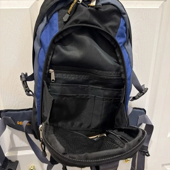 Asolo Backpack Daypack Ventilator Waist Strap Pockets Zip Pockets Storage Hiking - Picture 14 of 16